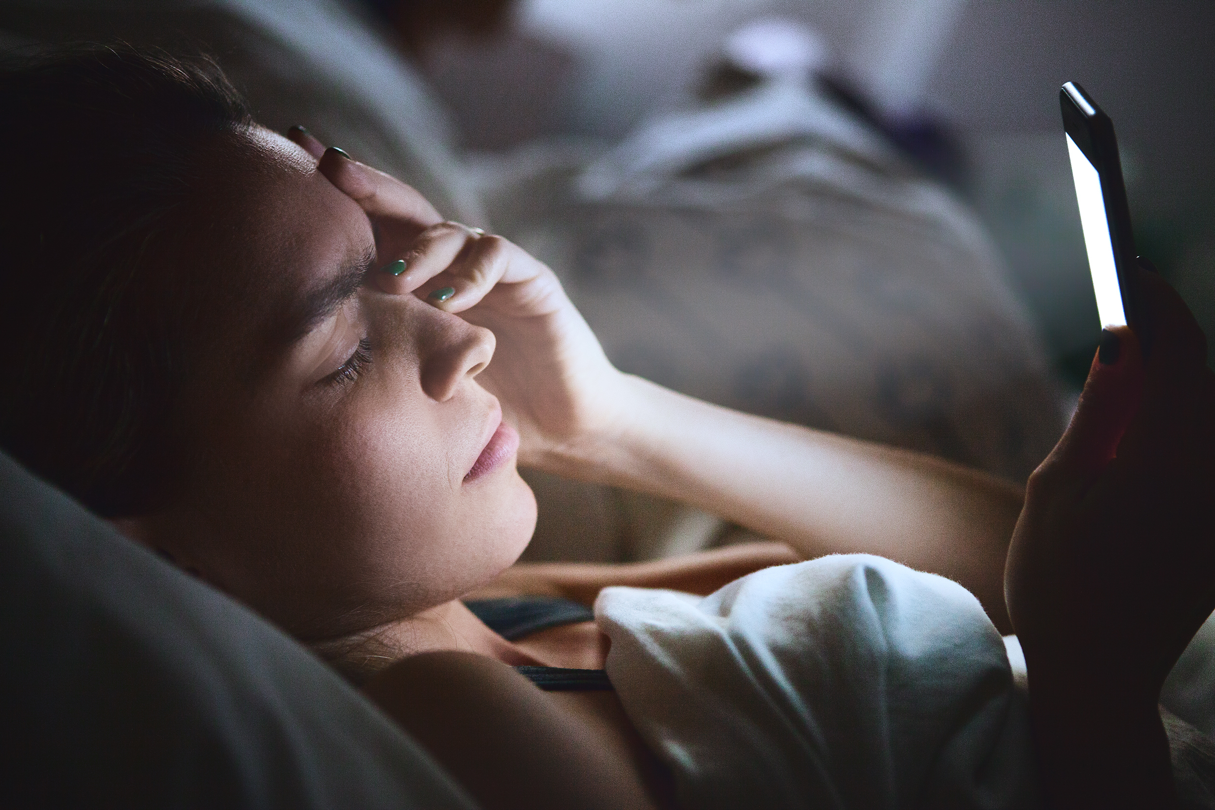 Novos hábitos - 5 motivos para abandonar seu celular na hora de dormir