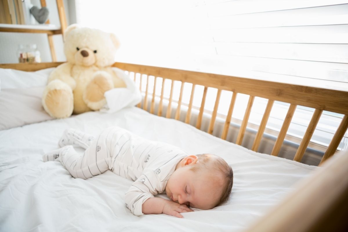 Tabela de sono do bebê: quantas horas ele deve dormir?